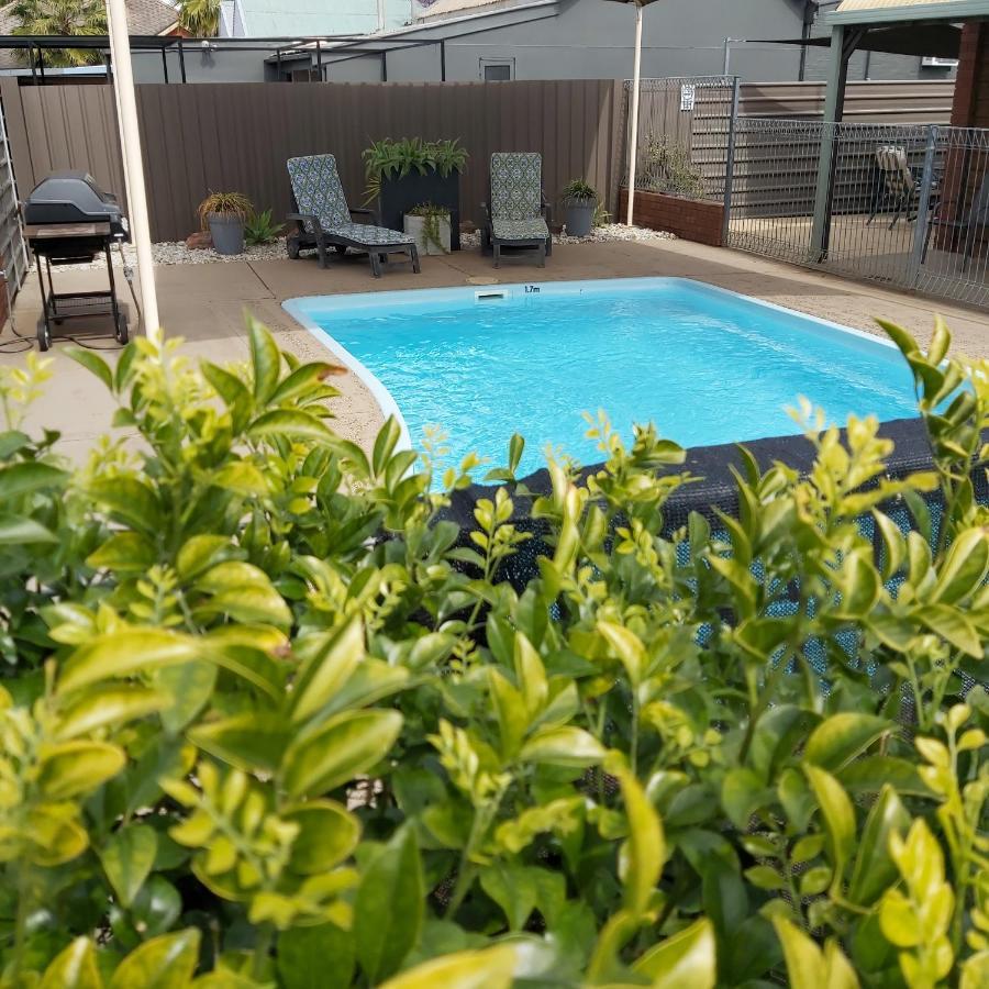 Country Mile Motor Inn Forbes Εξωτερικό φωτογραφία
